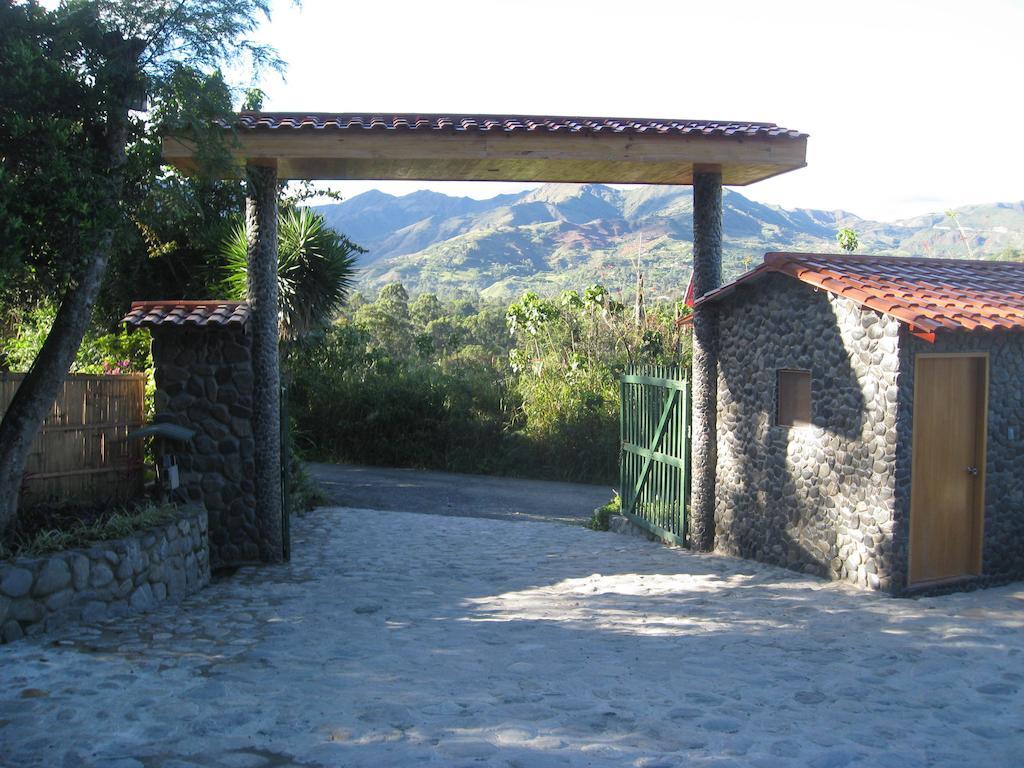 Casa Madre Tierra Hotel Vilcabamba Bagian luar foto